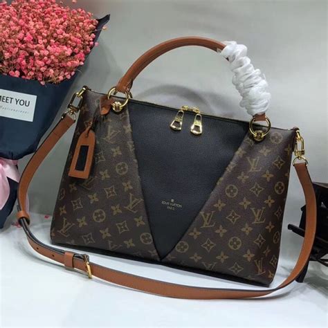 louis vuitton v tote mm noir|louis vuitton mm tote bag.